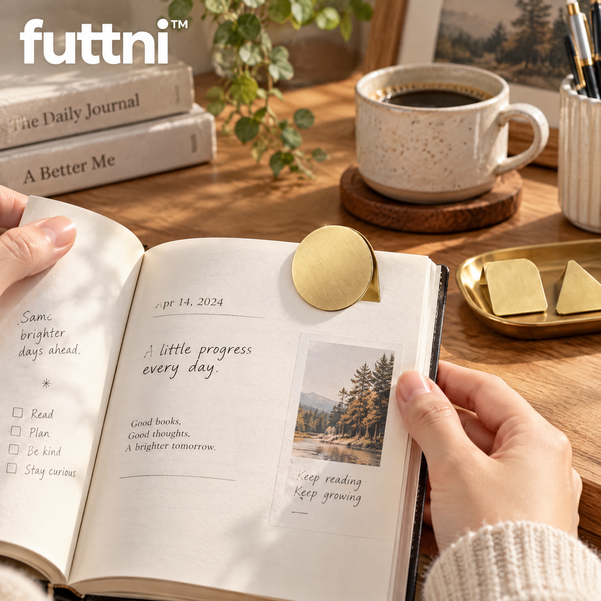 futtni™ MagneticBookmark Set — scene
